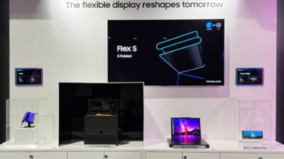samsung display flex s rollable flex oled stretchable micro led display panels awe usa 2025 expo