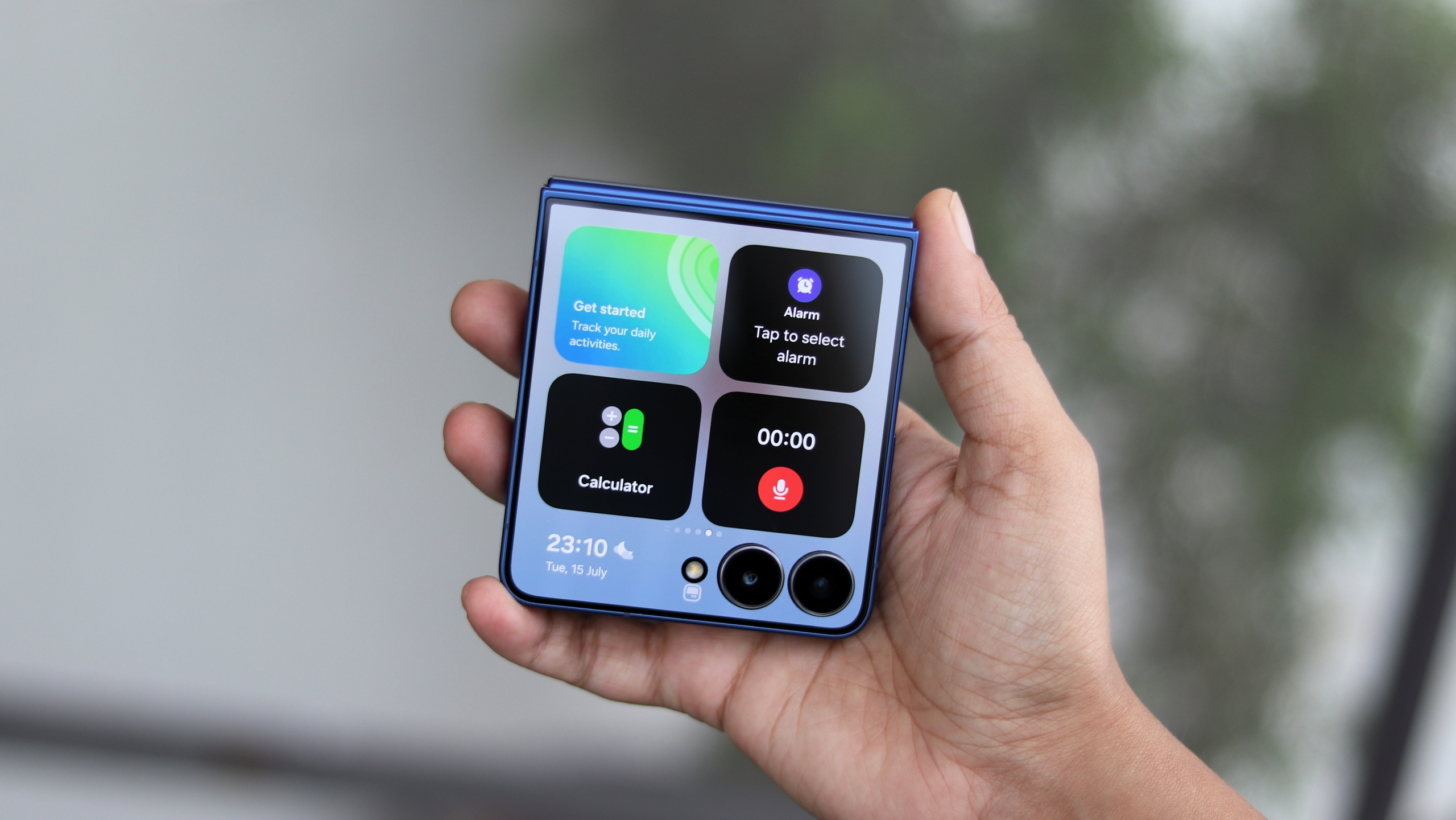 Galaxy Z Flip 8 rumors point to a thinner build, better display