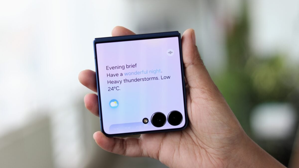 galaxy z flip 7 review – now brief