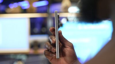 Samsung may already be thinking of downgrading the Galaxy Z Fold 8’s build