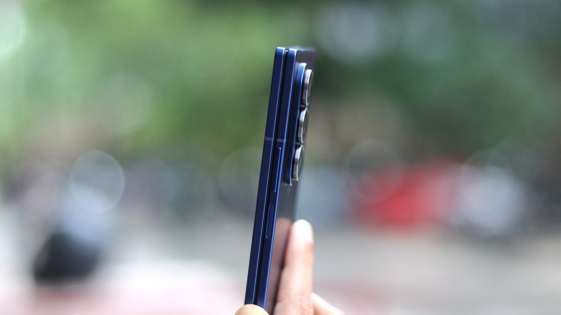 galaxy z fold 7 review – design-4