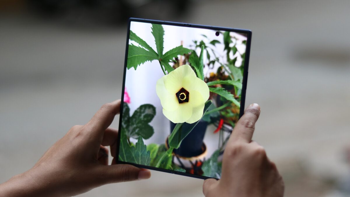 galaxy z fold 7 review – display 2