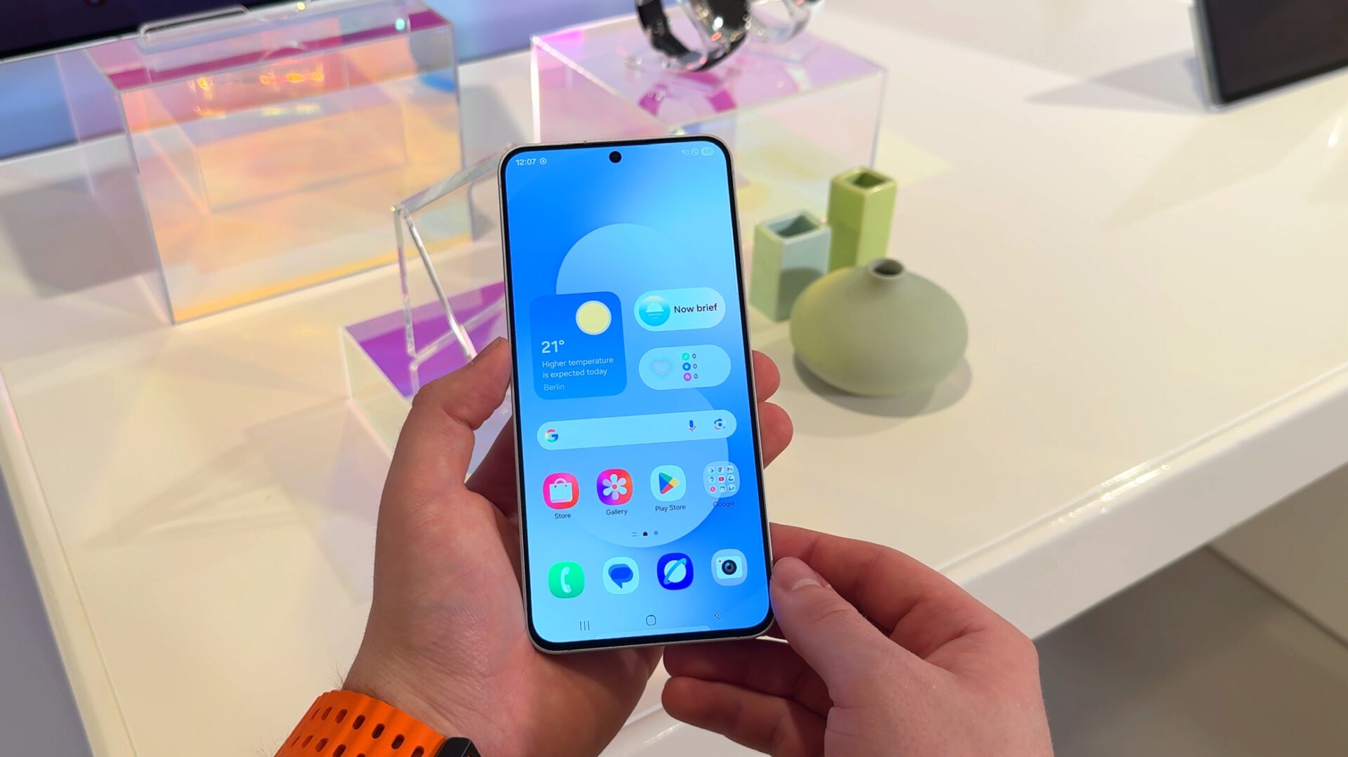 galaxy s25 fe one ui 8 home screen 2