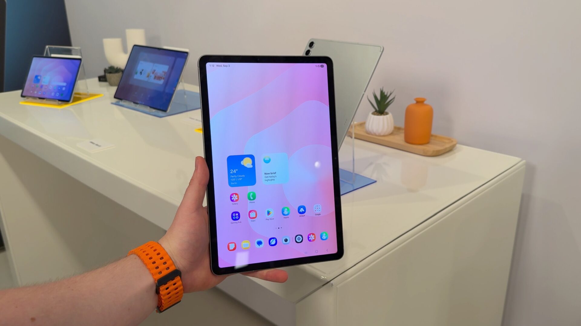 galaxy tab s11 one ui 8 home screen 2