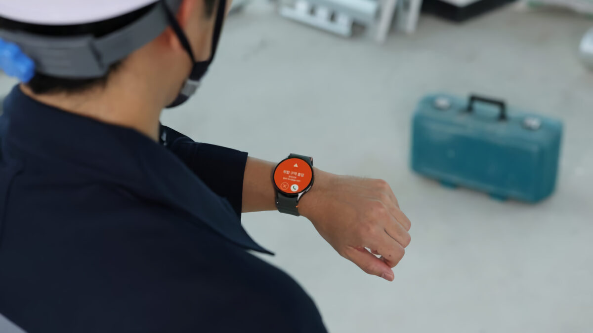 samsung smartthings pro safety management solution galaxy watch