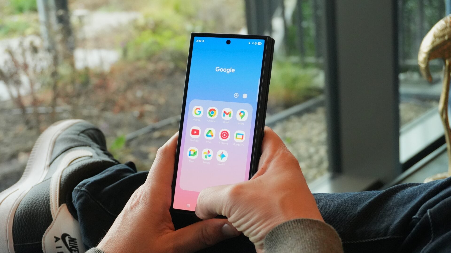 galaxy z trifold google apps