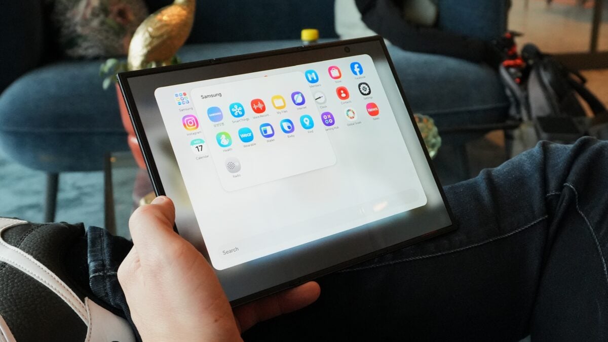 galaxy z trifold samsung apps