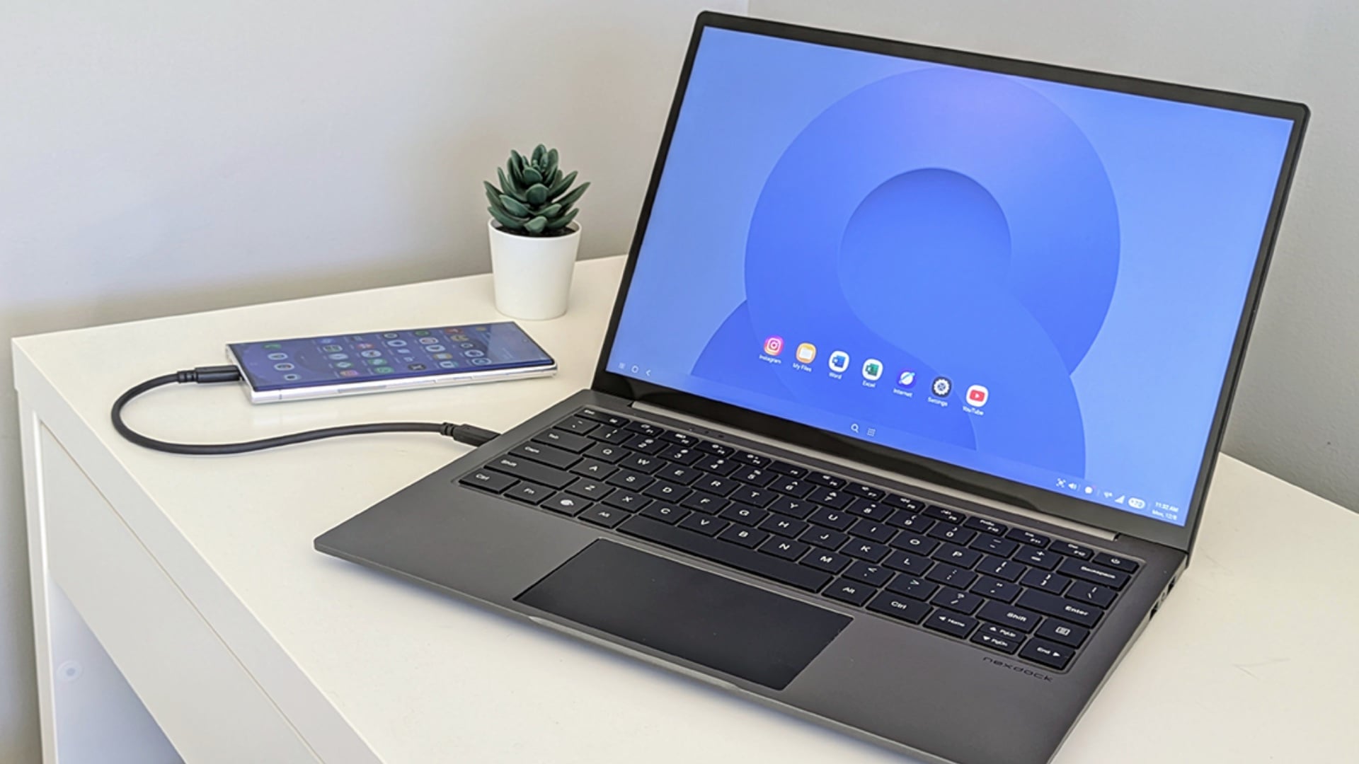 If you're a heavy DeX user, you should look at this new lapdock