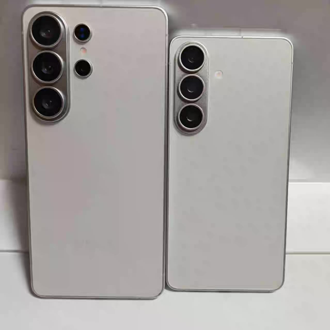 samsung galaxy s26 and galaxy s26 ultra dummy units (01)