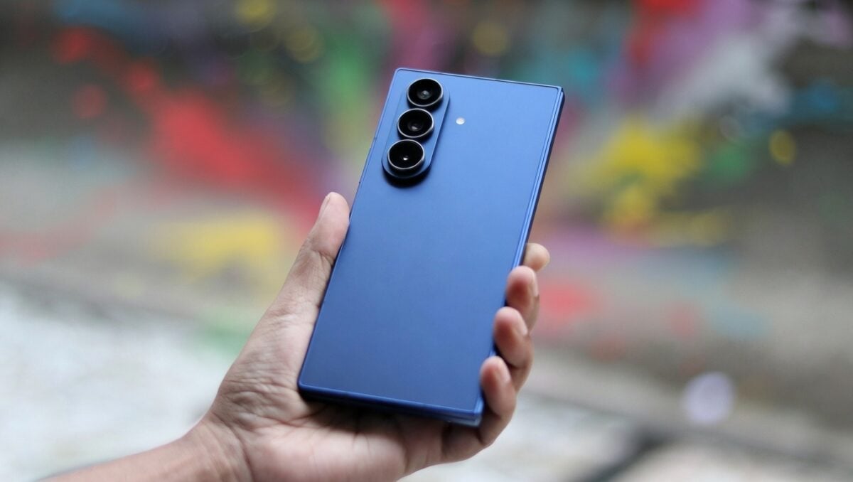 galaxy z fold 7 design