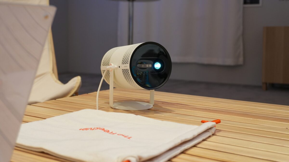 Samsung The Freestyle Plus Portable Projector