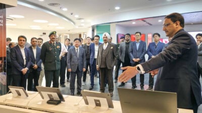 samsung opens business experience studio bes in gurugram, haryana, india