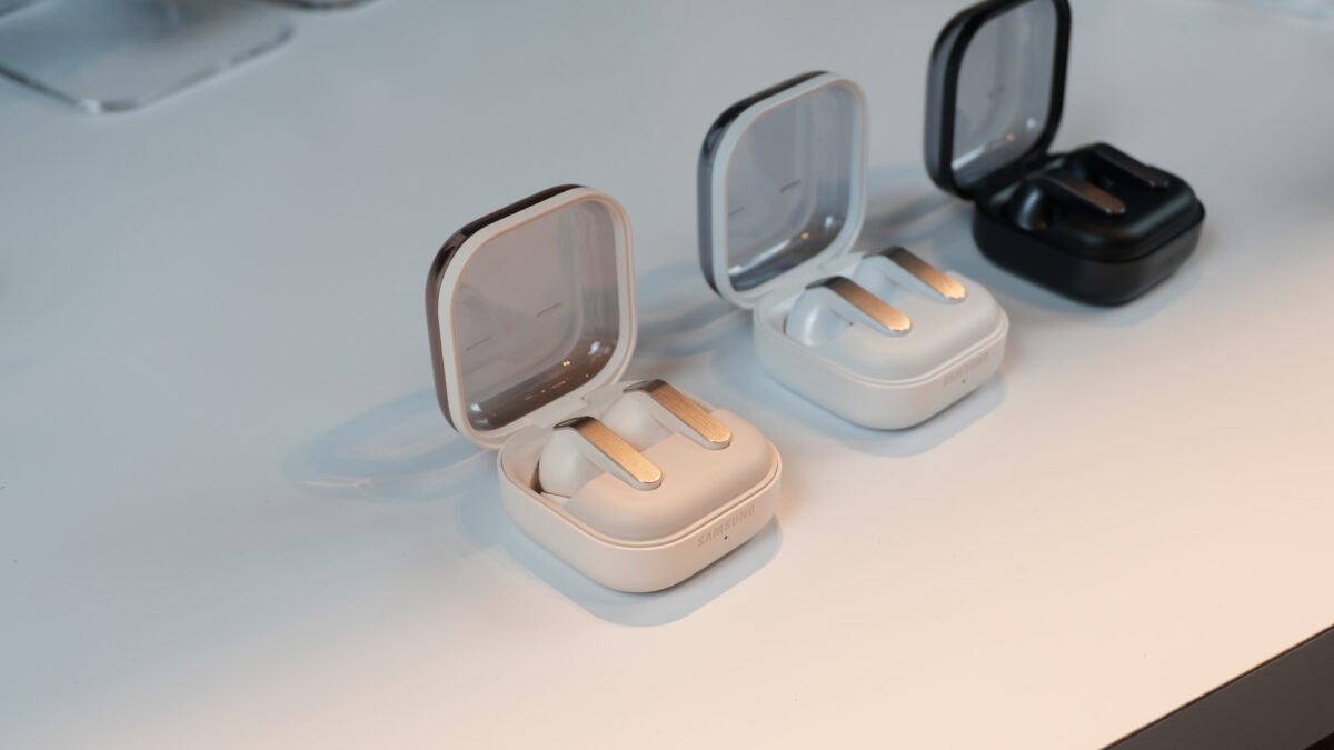 galaxy buds 4 pro