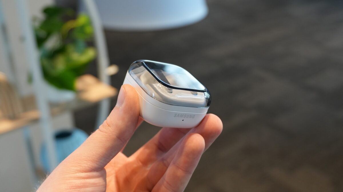 Exclusive: Samsung is working on new Galaxy Buds with an ear hook design