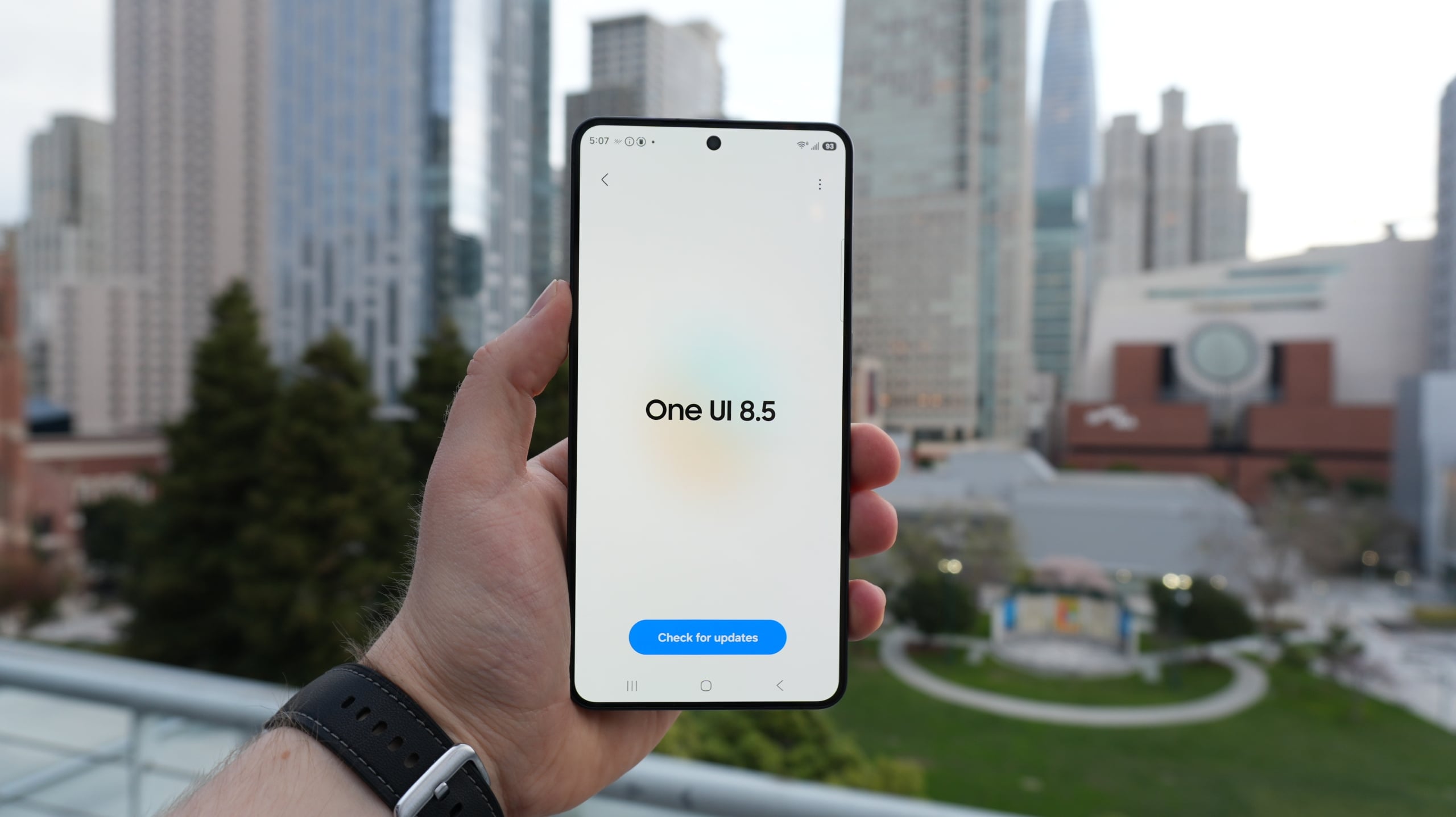 Global One UI 8.5 update release day is finally here