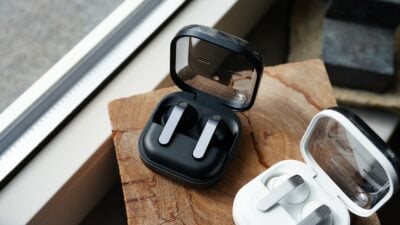 galaxy buds 4 pro with case