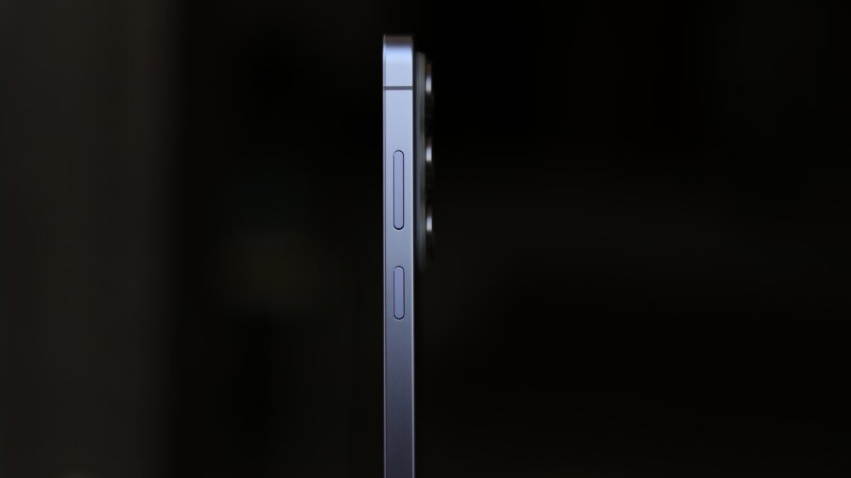 Galaxy S26 Ultra frame