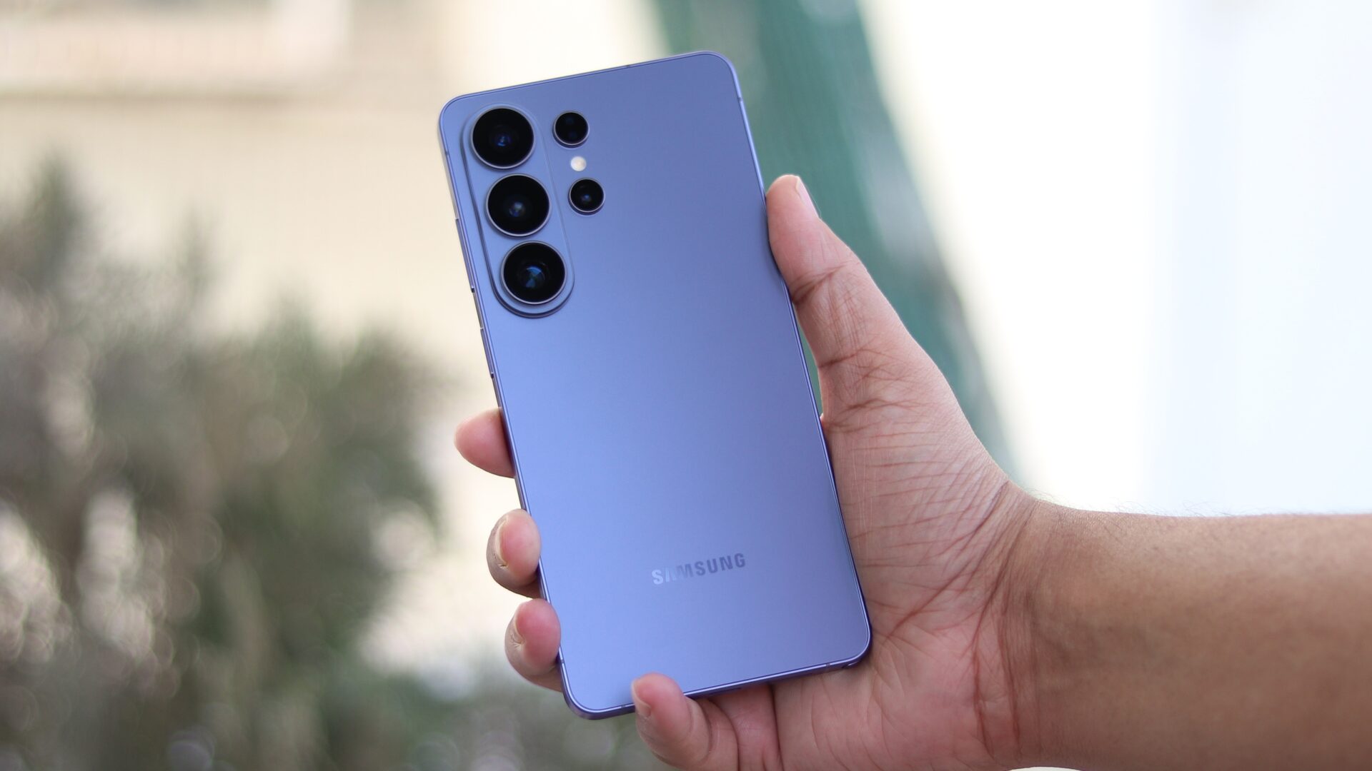 galaxy s26 ultra in violet