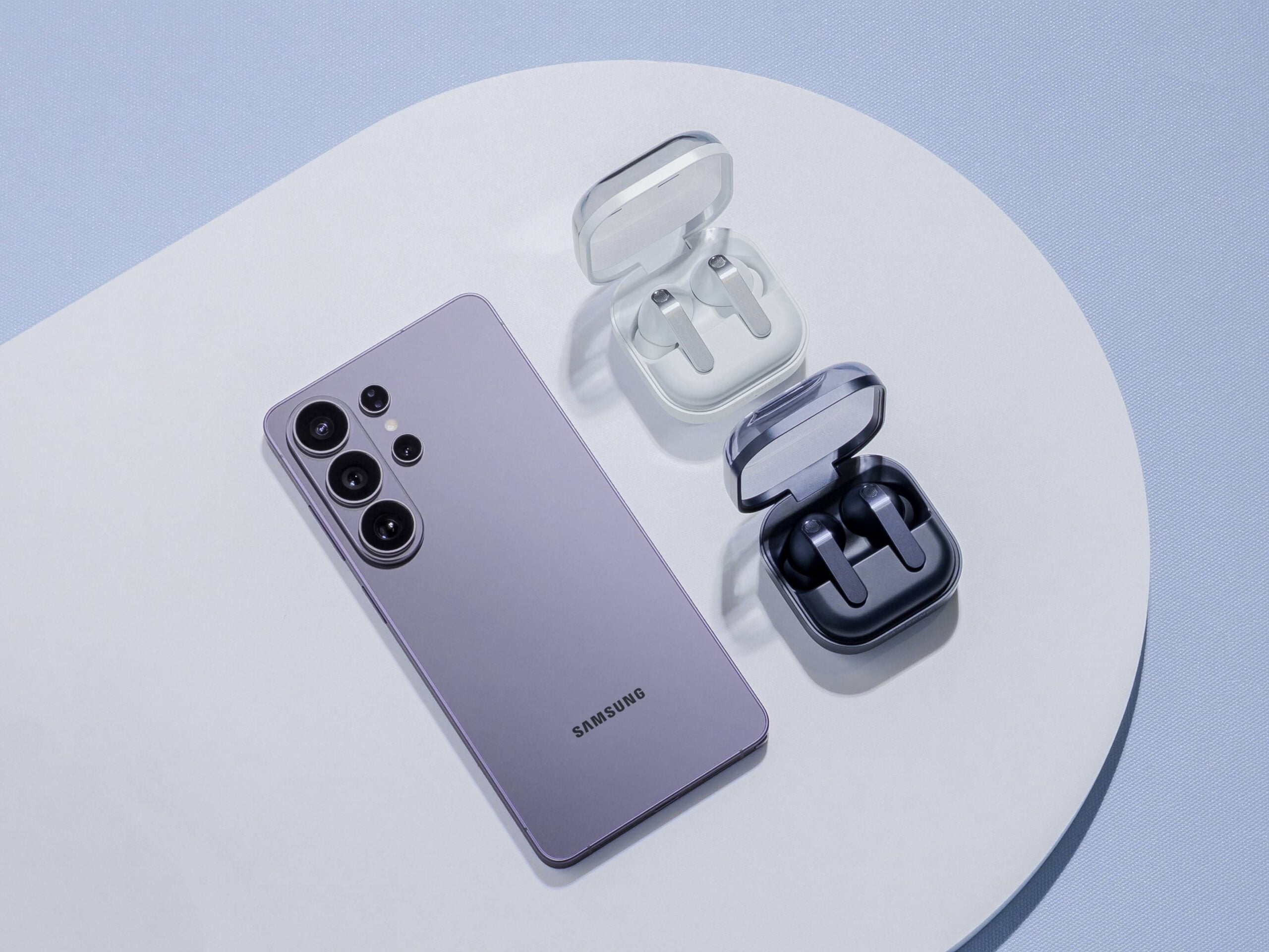 Galaxy S26 Ultra 256GB Buds4 Pro 60Wアダプタ Samsung Galaxy Buds4 Pro and best accessories for the Galaxy S26