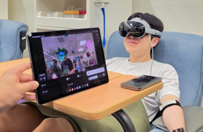 galaxy xr-powered immersive experiences during blood donation