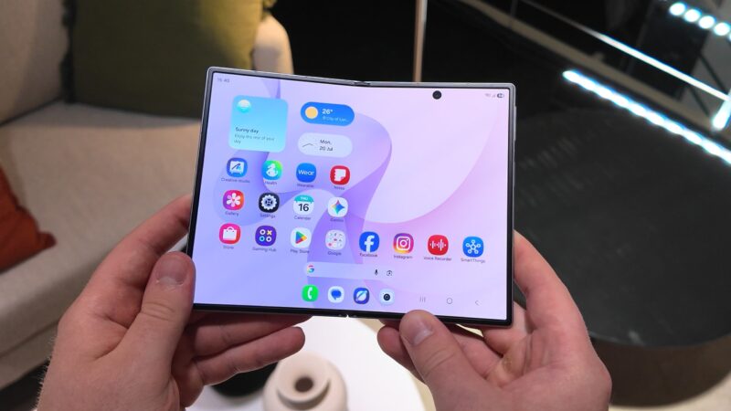Hot take, but I wish my Galaxy Z Fold 8 had one fewer selfie camera