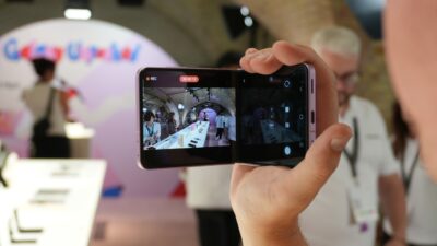 Galaxy Z Flip 8 Camcorder camera mode