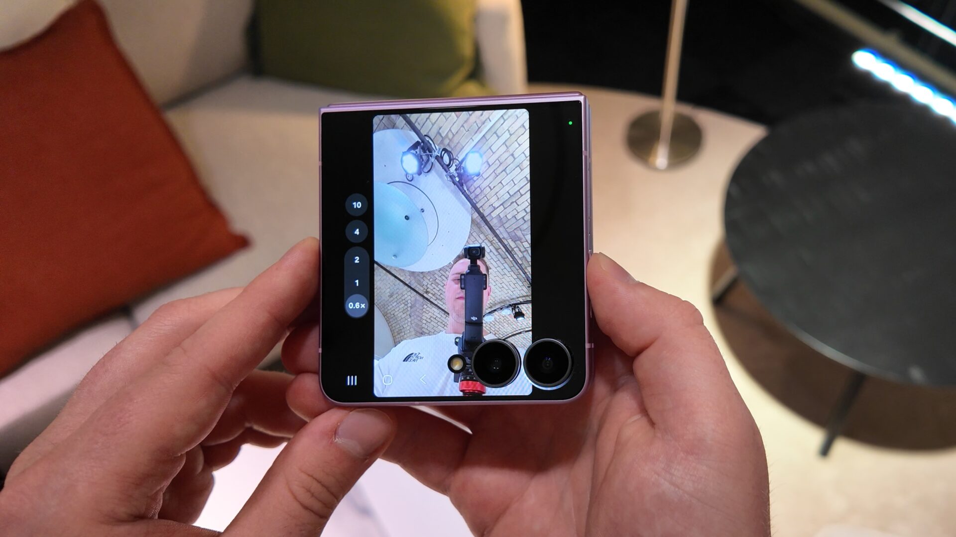 Galaxy Z Flip 8 cover screen camera