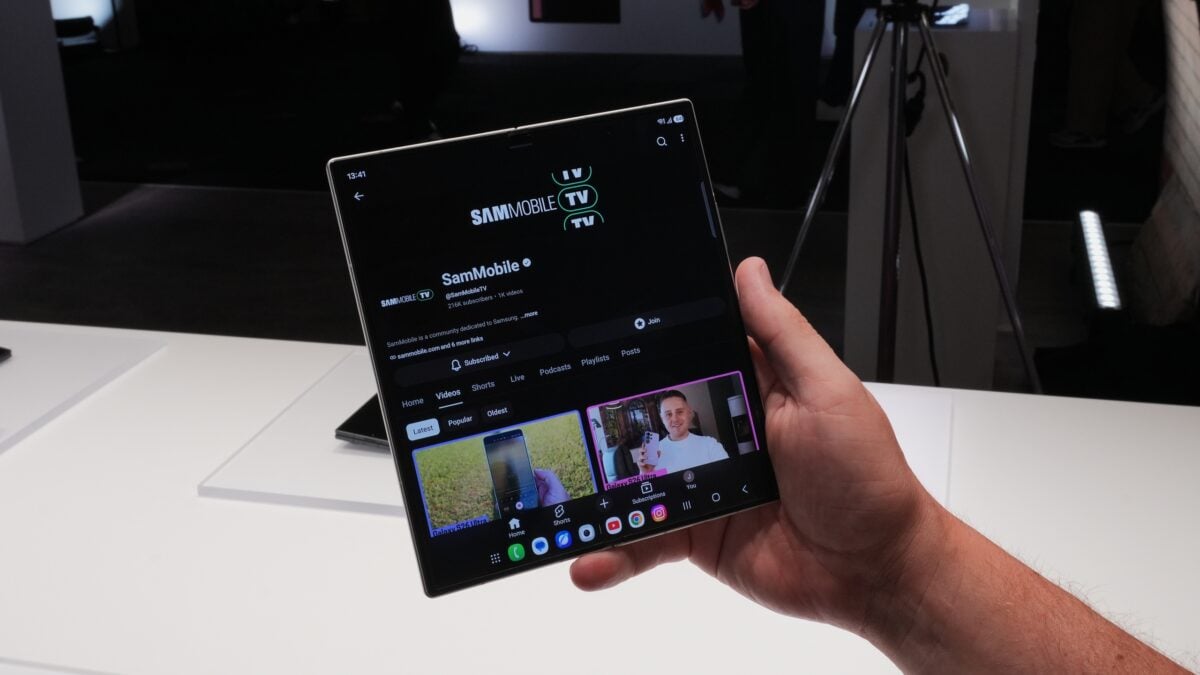 Galaxy Z Fold 8 Ultra running YouTube