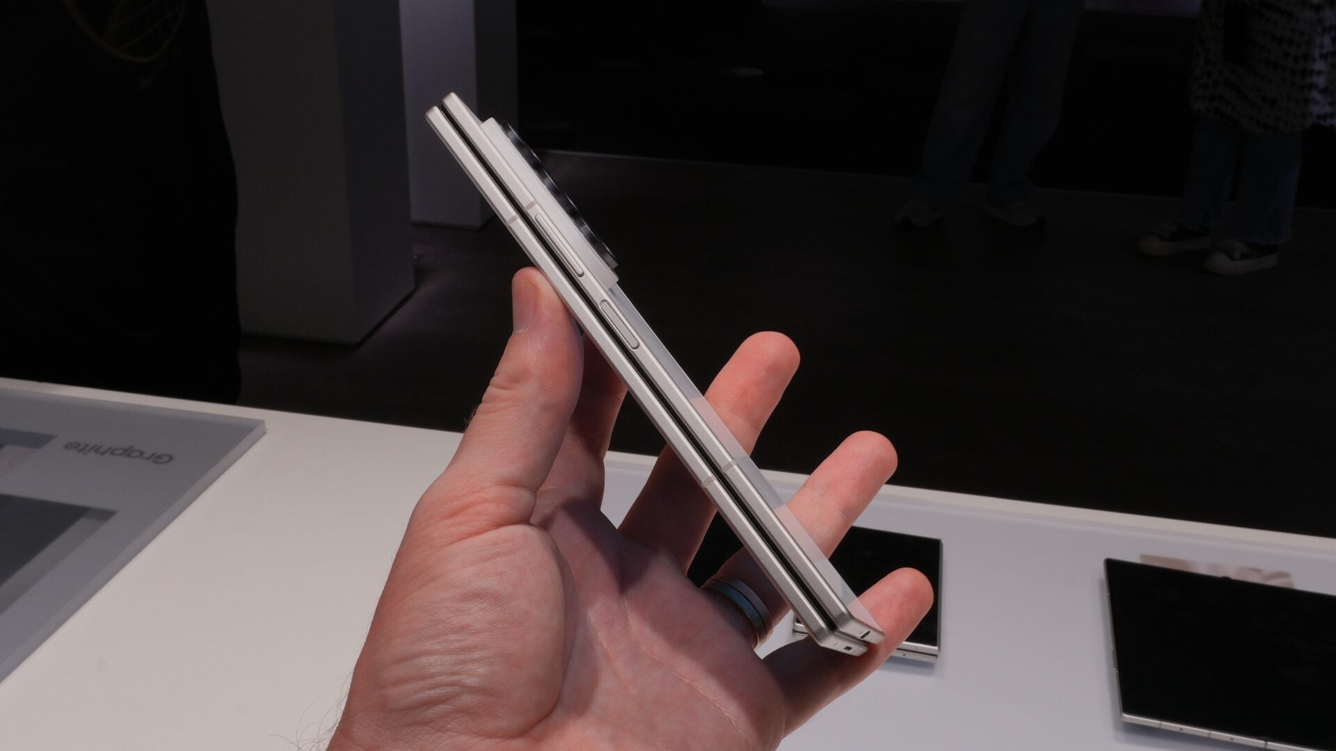 Samsung Galaxy Z Fold 8 Ultra frame