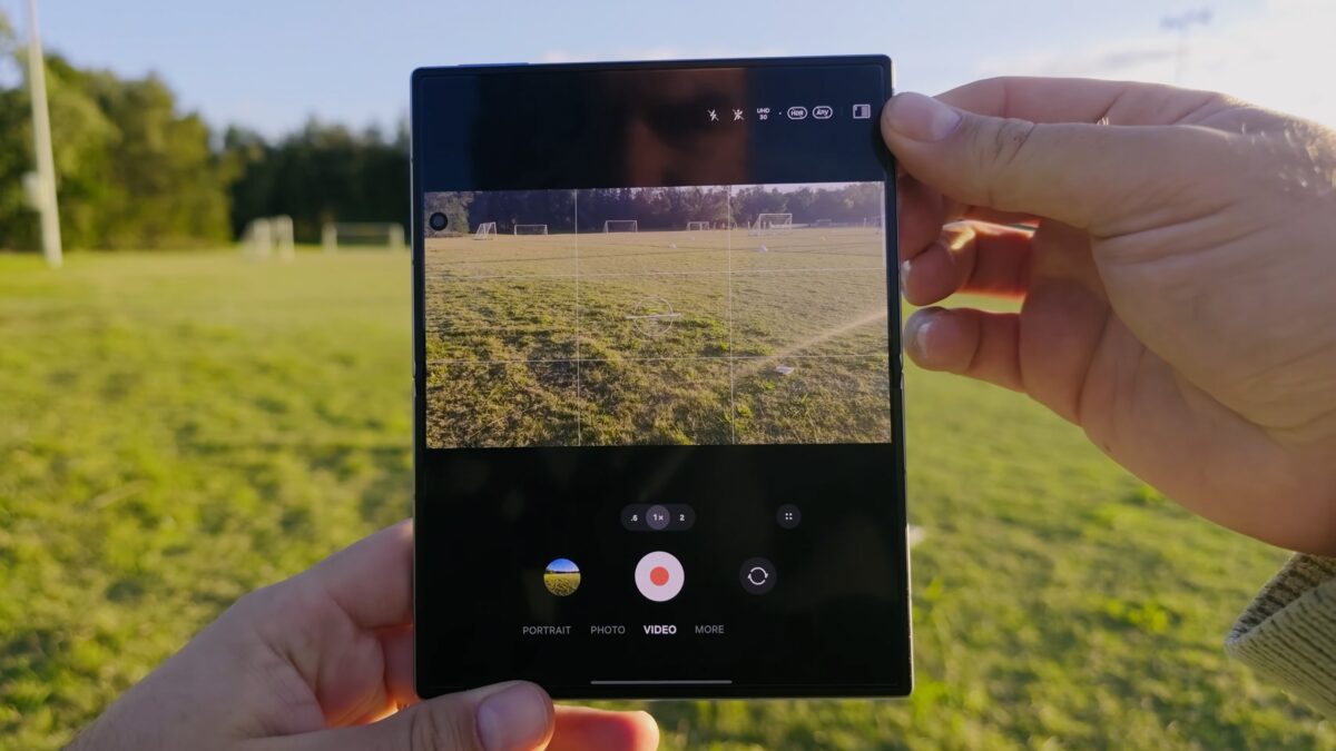 Samsung Galaxy Z Fold 8 Camera App