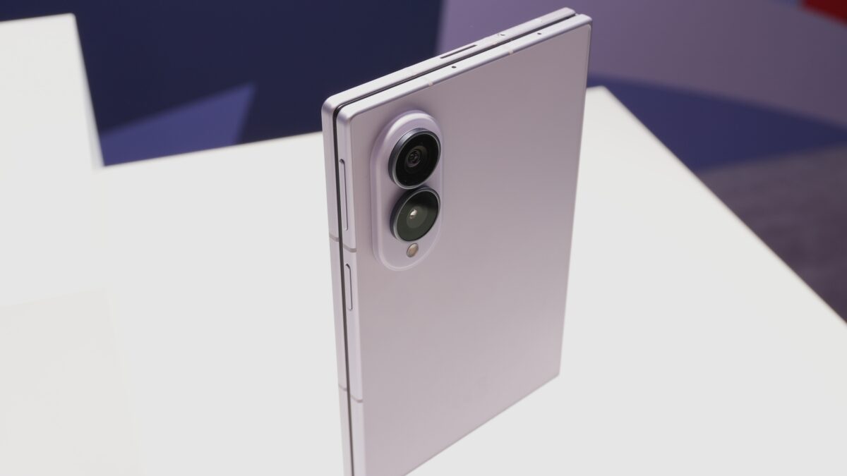 Samsung Galaxy Z Fold 8