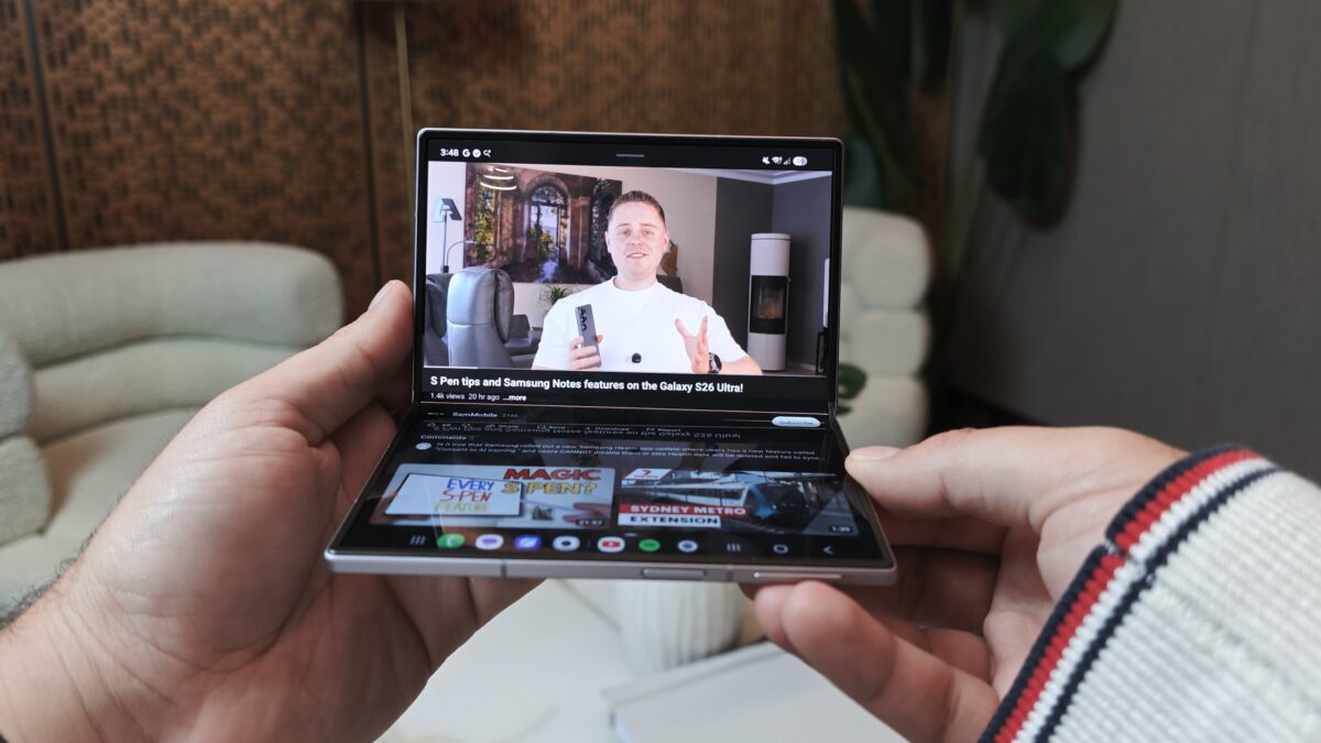 Samsung Galaxy Z Fold 8