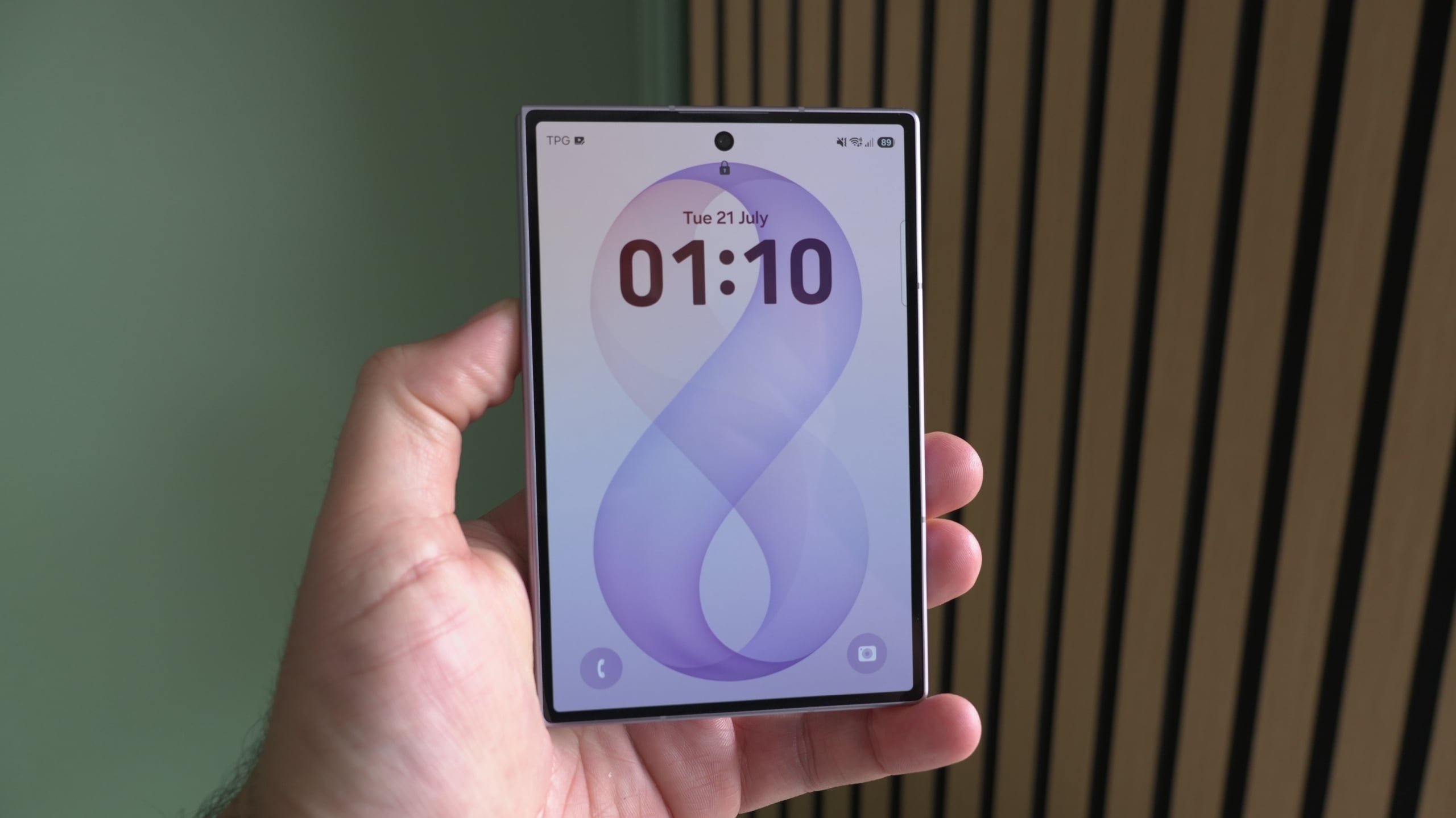 Best iPhones to trade-in for a Galaxy Z Fold 8 in the US