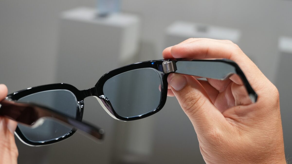 Samsung smart glasses