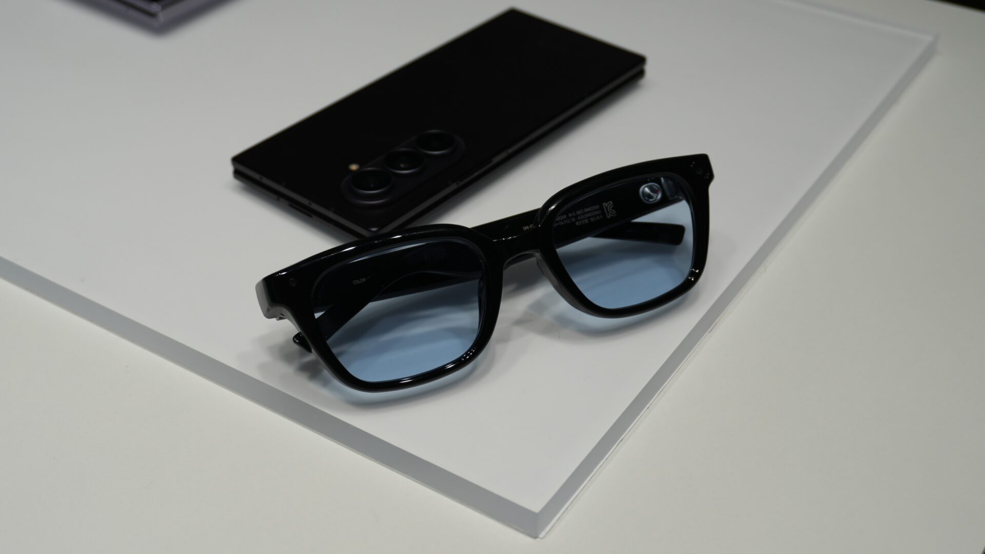Samsung smart glasses