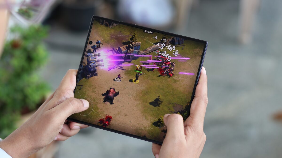 Gaming on Galaxy Z Fold 8 Ultra