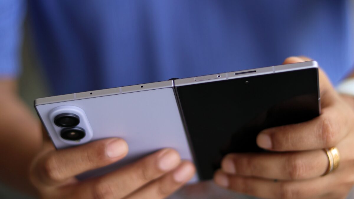 Samsung Galaxy Z Fold 8