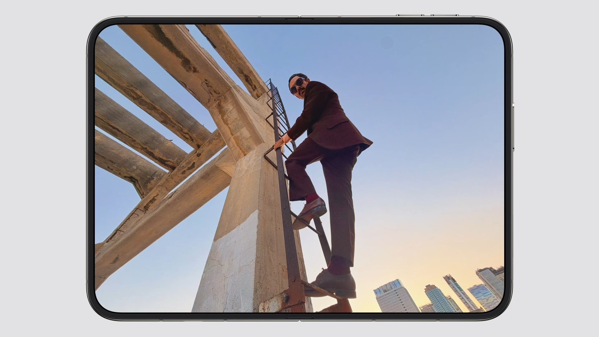 Apple iPhone Duo Under Display Front Camera Inner Foldable Screen