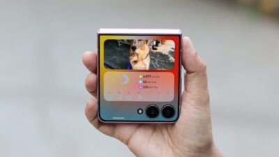 Samsung Galaxy Z Flip 8