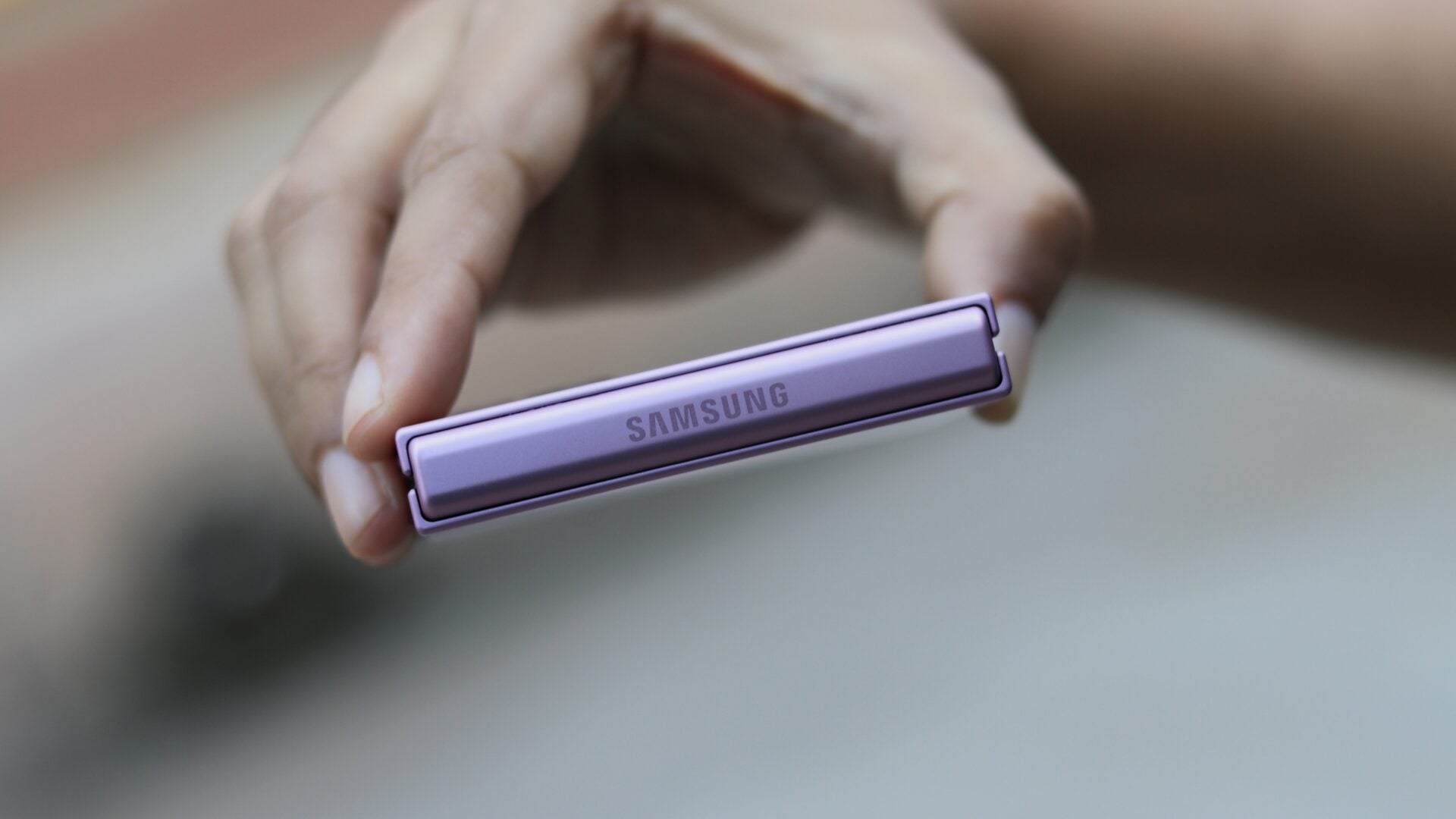 Samsung Galaxy Z Flip 8
