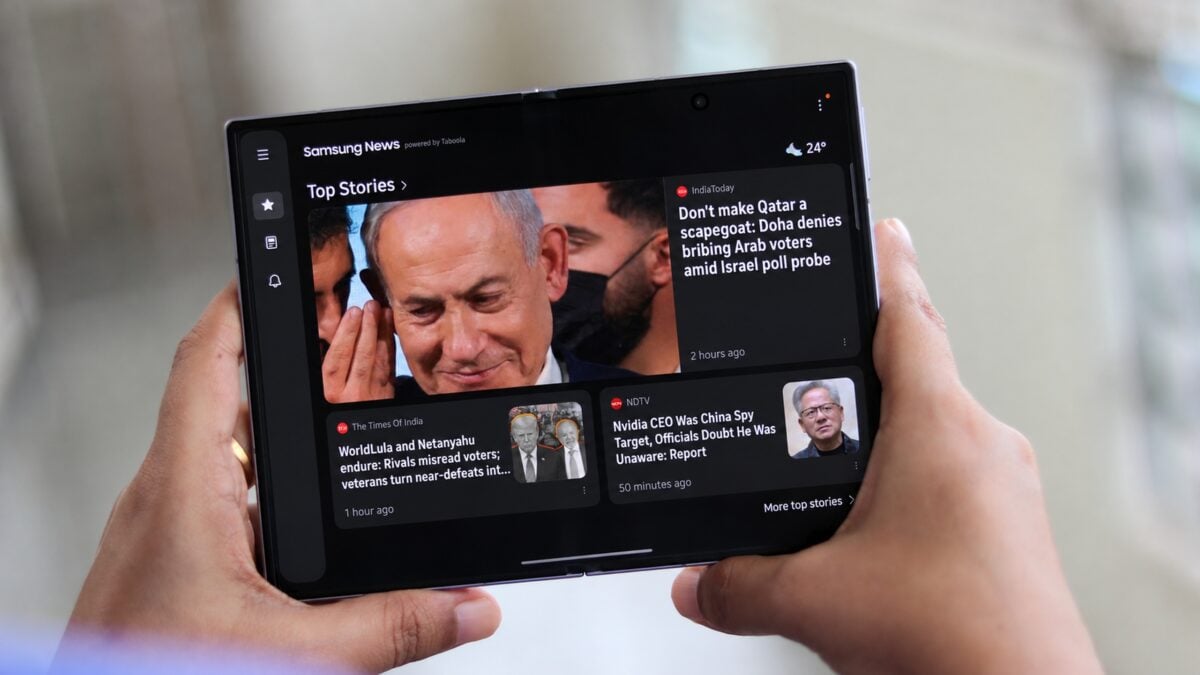 Samsung News on a Galaxy Z Fold 8
